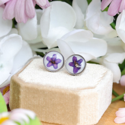 Anchusa stud earrings