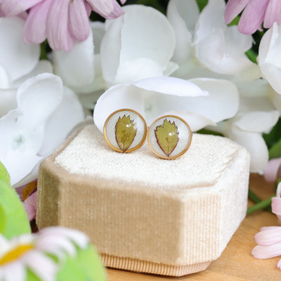 Rose leaf stud earrings