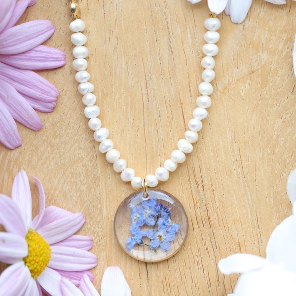 Set with forget-me-not and pearls