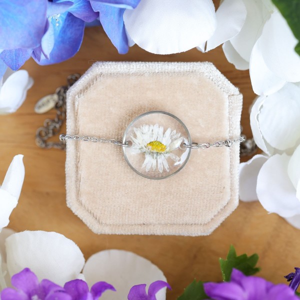 Classic Daisy Flower Bracelet