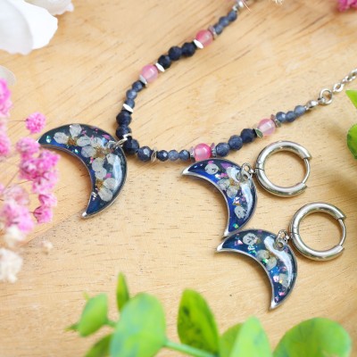 Lunula jewelry set with spirea