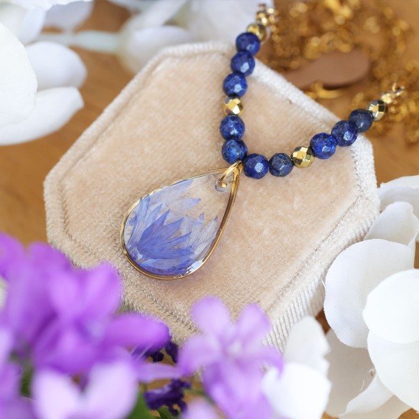 Necklace with cornflower petals