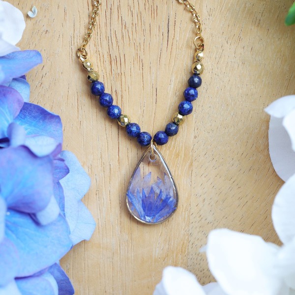 Necklace with cornflower petals