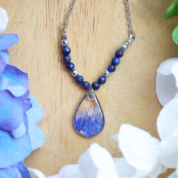 Necklace with cornflower petals