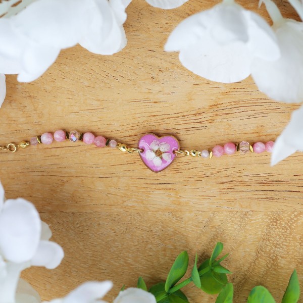 Heart bracelet with spirea