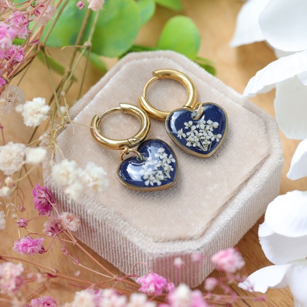 Wild carrot flower heart earrings