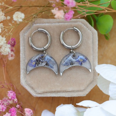 Lunula earrings with forget-me-nots