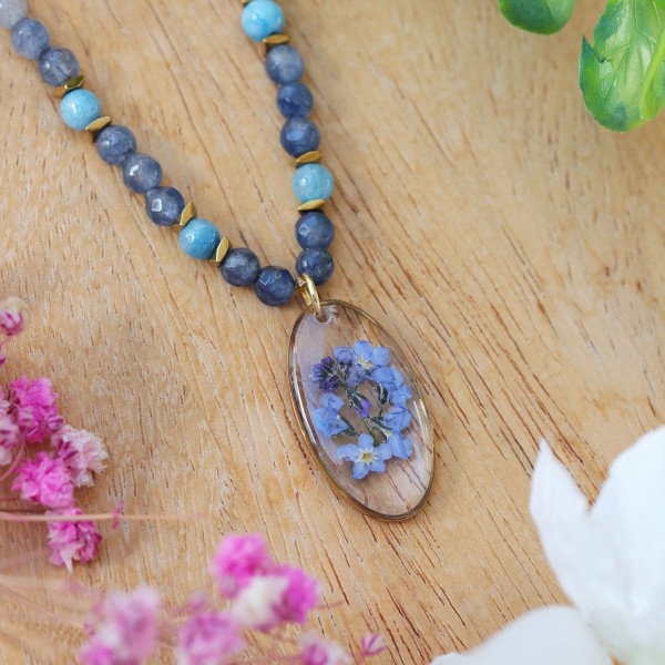 Forget-me-not necklace