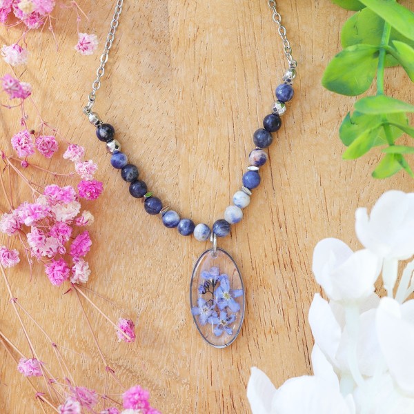 Forget-me-not necklace