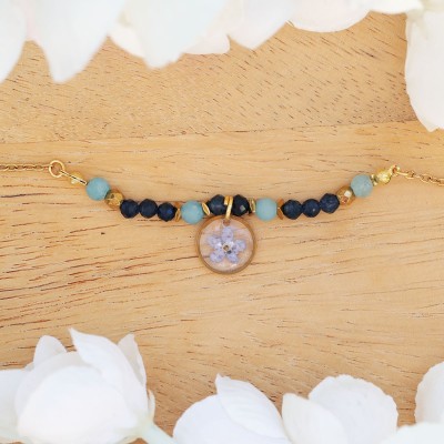 Bracelet with forget-me-not