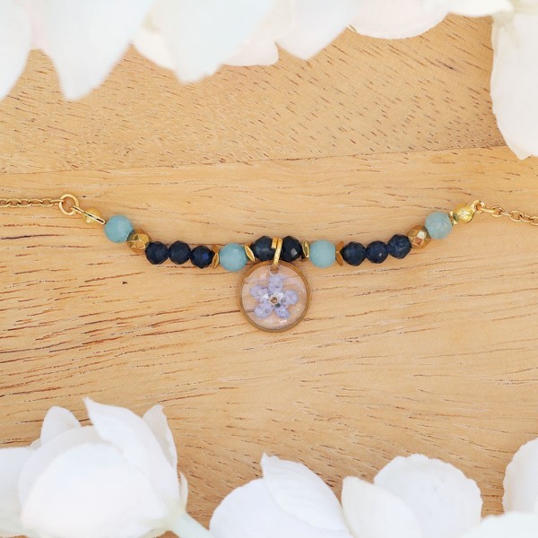 Bracelet with forget-me-not