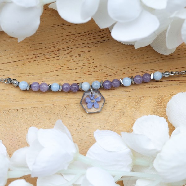 Bracelet with forget-me-not