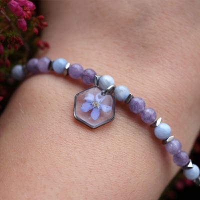 Bracelet with forget-me-not