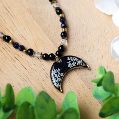 Lunula necklace with wild carrot flower