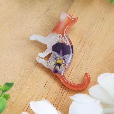 Brooch - Cat Charm of Nature