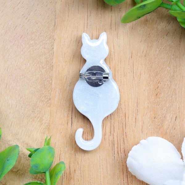 Brooch - Cat Charm of Nature