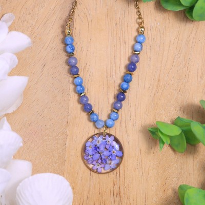 Necklace with forget-me-not
