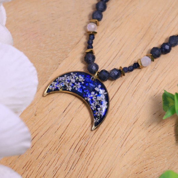 Naszyjnik lunula z kwiatem dzikiej marchwi