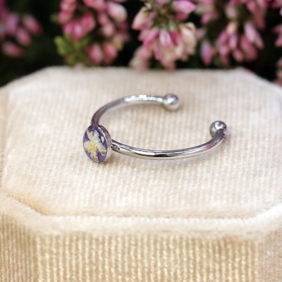 Classic ring with elderberry flower