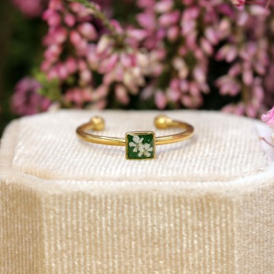 Wild carrot flower ring