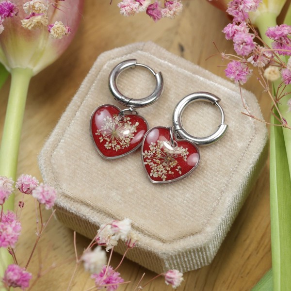 Close to the Heart - Valentine's Day Collection. Heart-shaped earrings with wild carrot flower