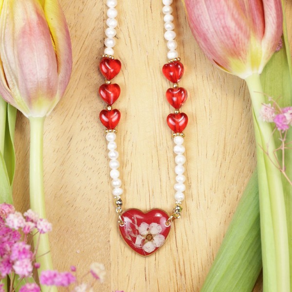 Close to the Heart - Valentine's Day Collection. Heart necklace with spirea
