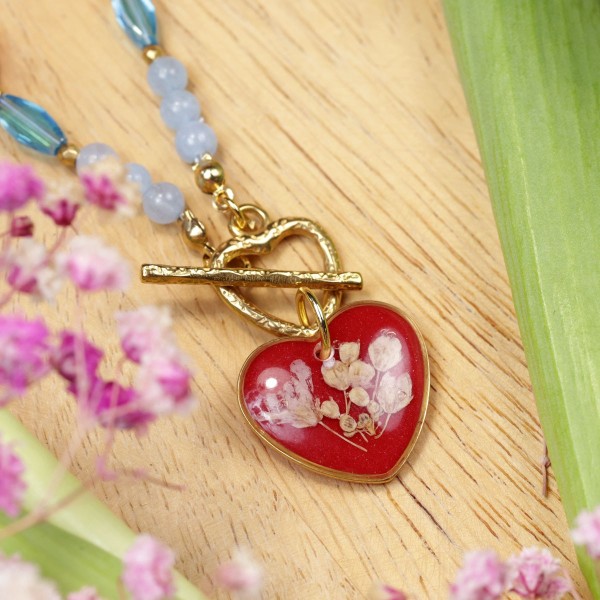 Blisko Serca - Kolekcja Walentynkowa. Naszyjnik serce z polnymi kwiatami