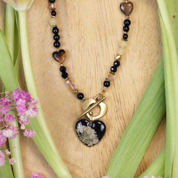 Close to the Heart - Valentine's Day Collection. Heart necklace with wildflowers