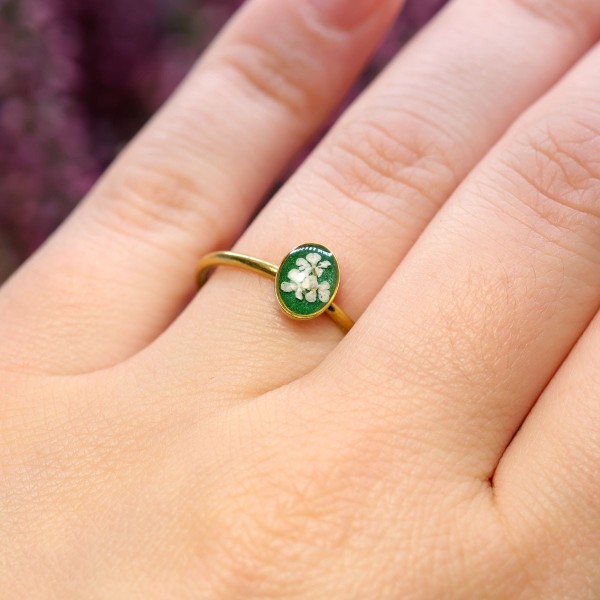 Wild carrot flower ring