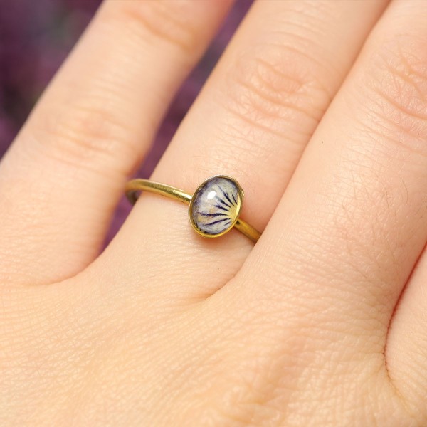 Pierścionek z bratkiem