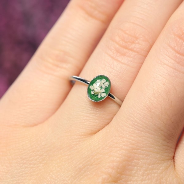 Wild carrot flower ring