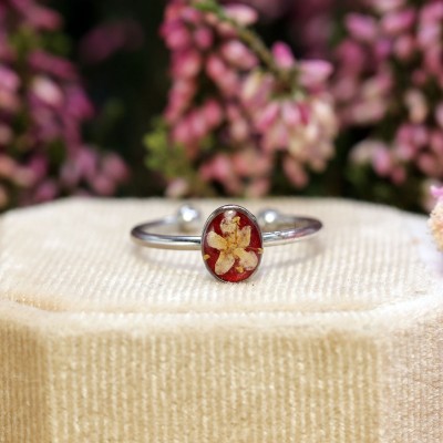 Classic ring with elderberry flower
