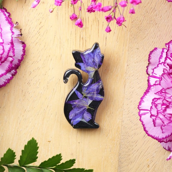 Brooch - Cat Charm of Nature