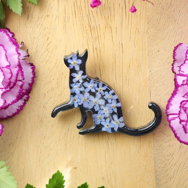 Brooch - Cat Charm of Nature