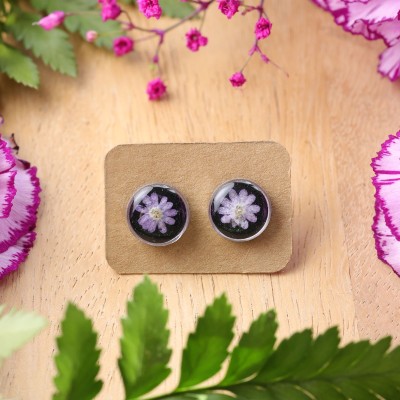 Stud earrings with forget-me-not
