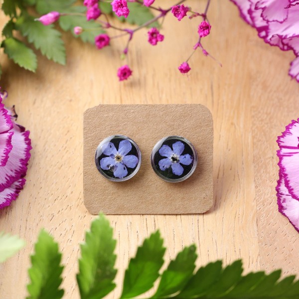 Stud earrings with forget-me-not