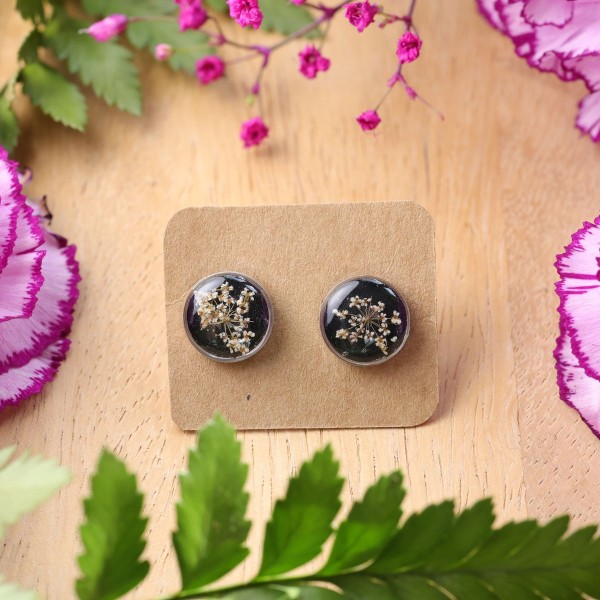 Wild carrot flower stud earrings