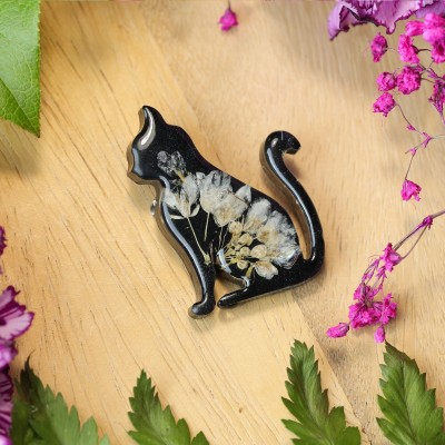 Brooch - Cat Charm of Nature