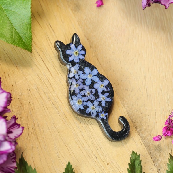 Brooch - Cat Charm of Nature