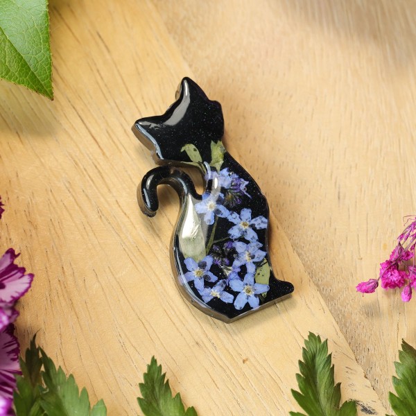 Brooch - Cat Charm of Nature