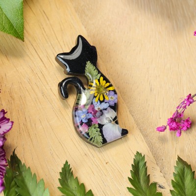Brooch - Cat Charm of Nature