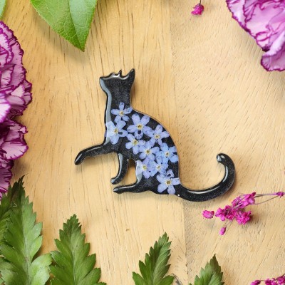 Brooch - Cat Charm of Nature
