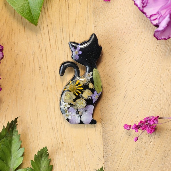 Brooch - Cat Charm of Nature