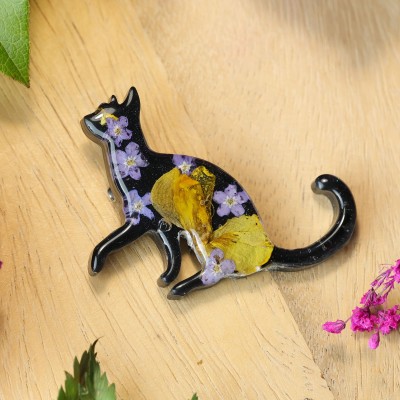Brooch - Cat Charm of Nature