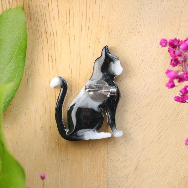 Brooch - Cat Charm of Nature