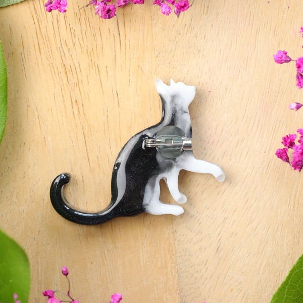Brooch - Cat Charm of Nature