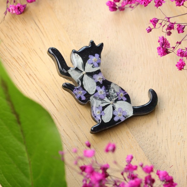 Brooch - Cat Charm of Nature