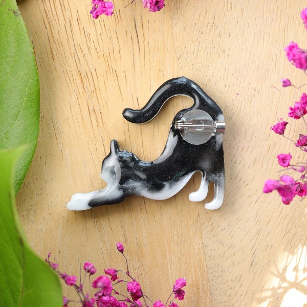Brooch - Cat Charm of Nature