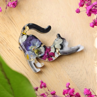 Brooch - Cat Charm of Nature