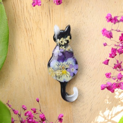 Brooch - Cat Charm of Nature